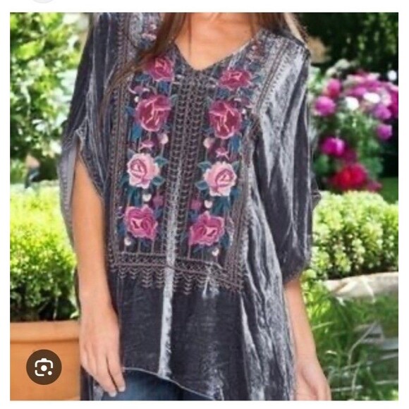 Johnny Was Tilda Tunic Top Velvet Gray Floral Embroidered Poncho Boho M V Neck - Picture 8 of 11